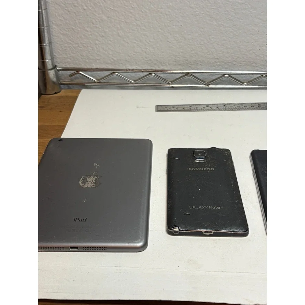 Lot of 5 Parts / Repair Devices: Apple iPad (Shattered Screen), Samsung Galaxy N